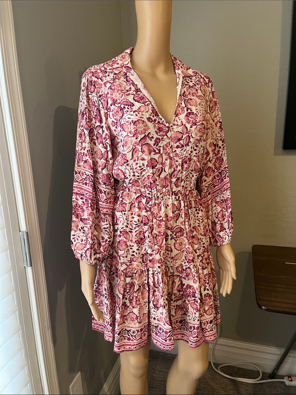 NWOT Zara Floral Pink Tiered V-Neck Dress XS